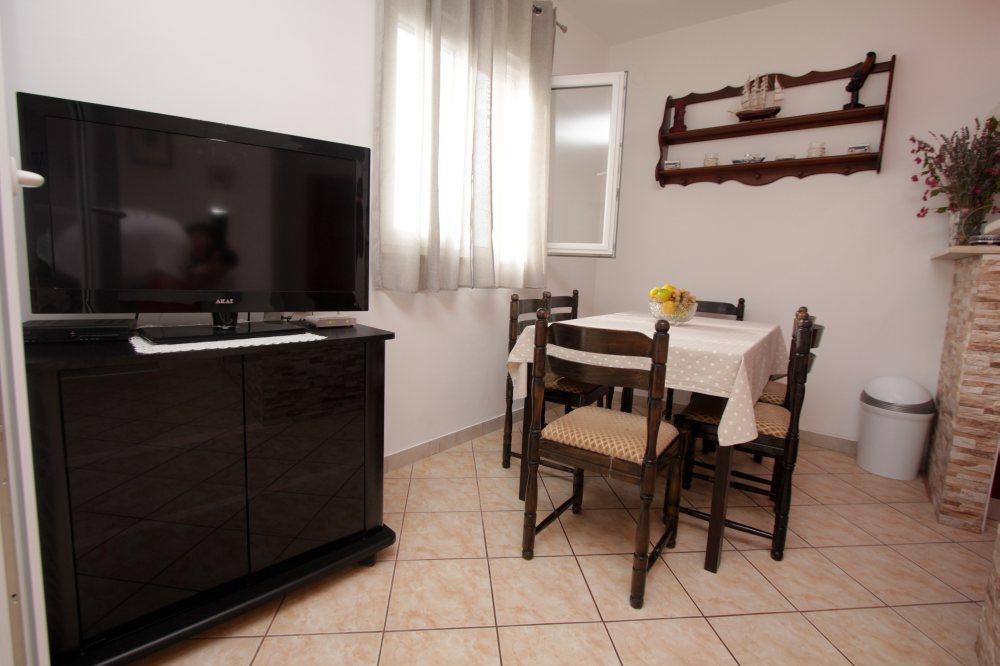 Apartment Miljenko Tomic Splitska Exterior foto
